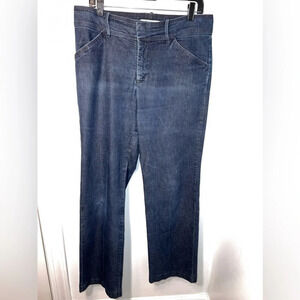 Lee, natural straight leg just below the waist, 12L, hi rise dark wash, relaxed